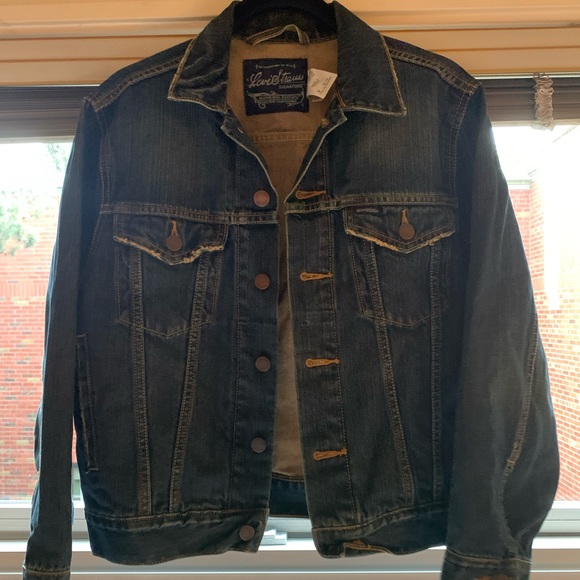 Levi’s Jean Jacket - Picture 1 of 5